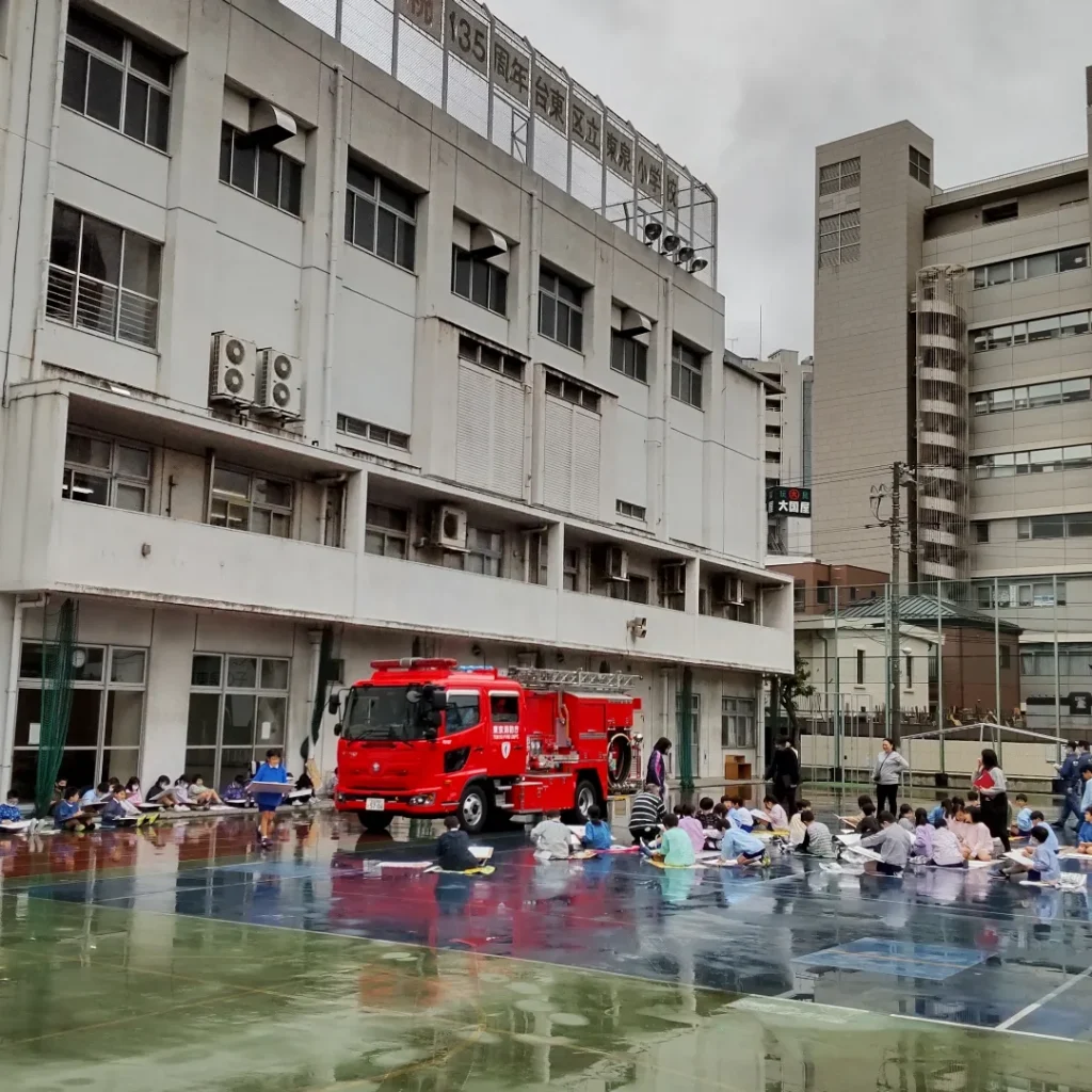 「はたらく消防の写生会」