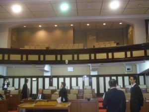 区民文教委員会視察H25年度 004